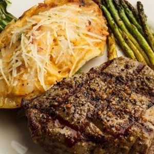 LT's Seafood & Steakhouse Image 3